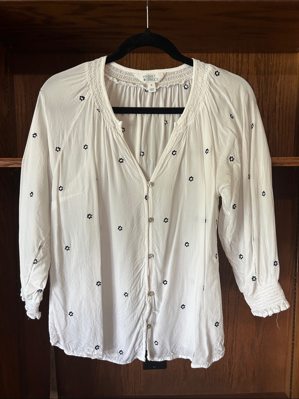 Market & Spruce White Button-Front Peasant Top with Navy Embroidery